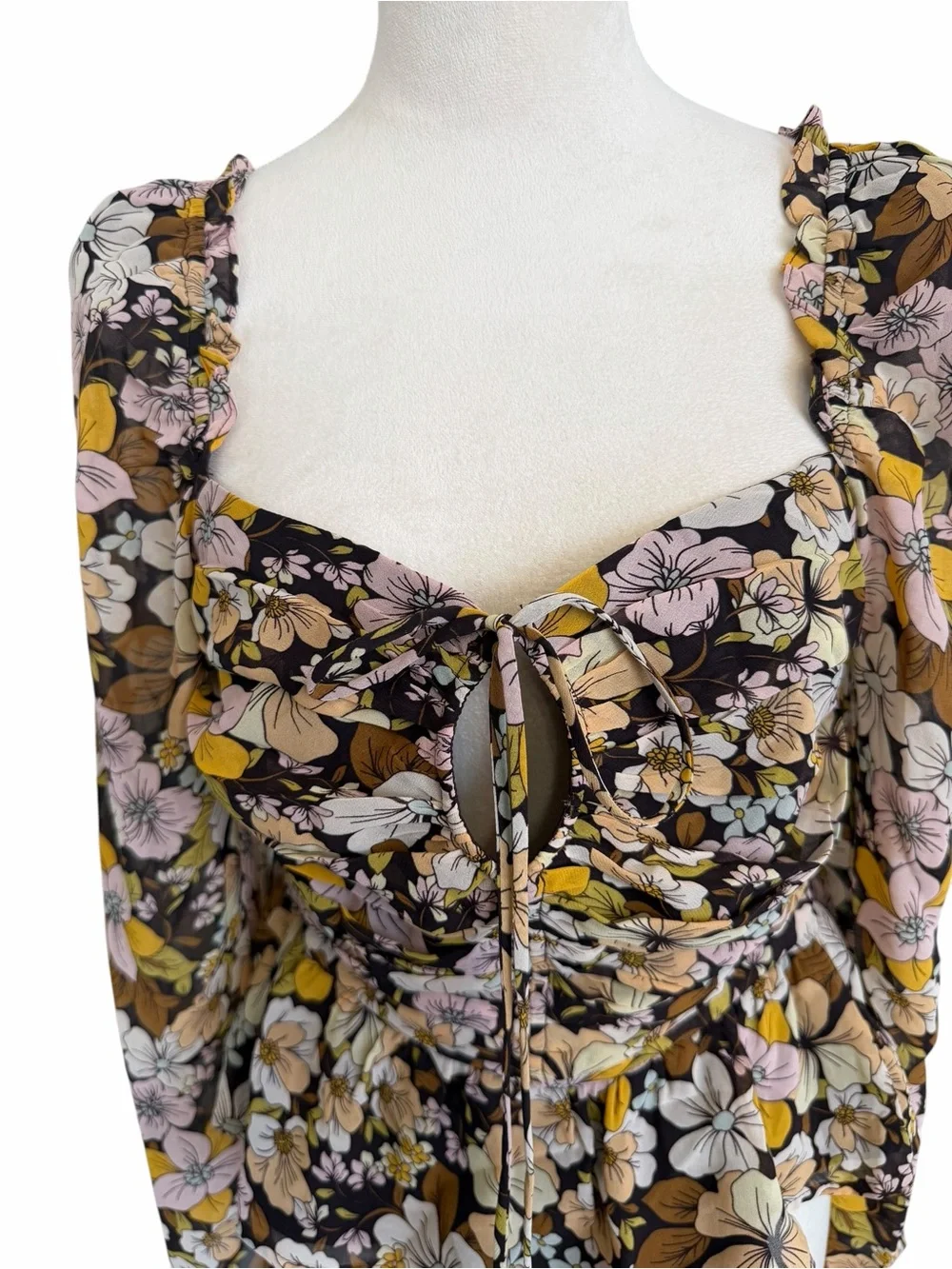 Astr the Label Toni Top Floral Ruched Peplum in Brown, Pink & Yellow